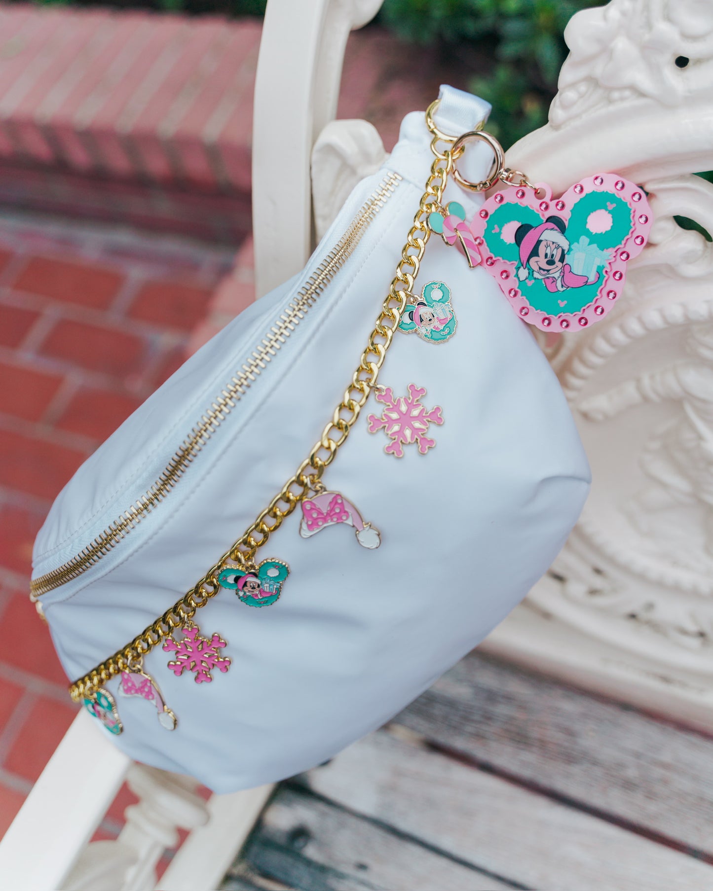 Cotton Candy Christmas Chain