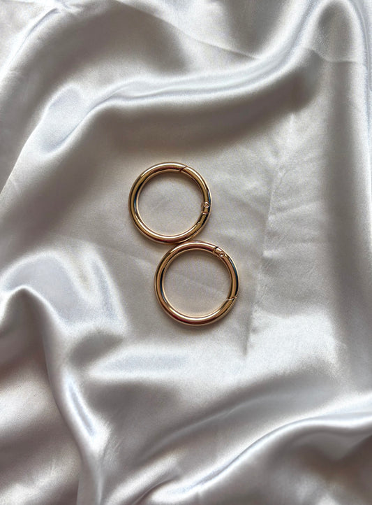 Gold Clasp Ring (Jumbo/XL)