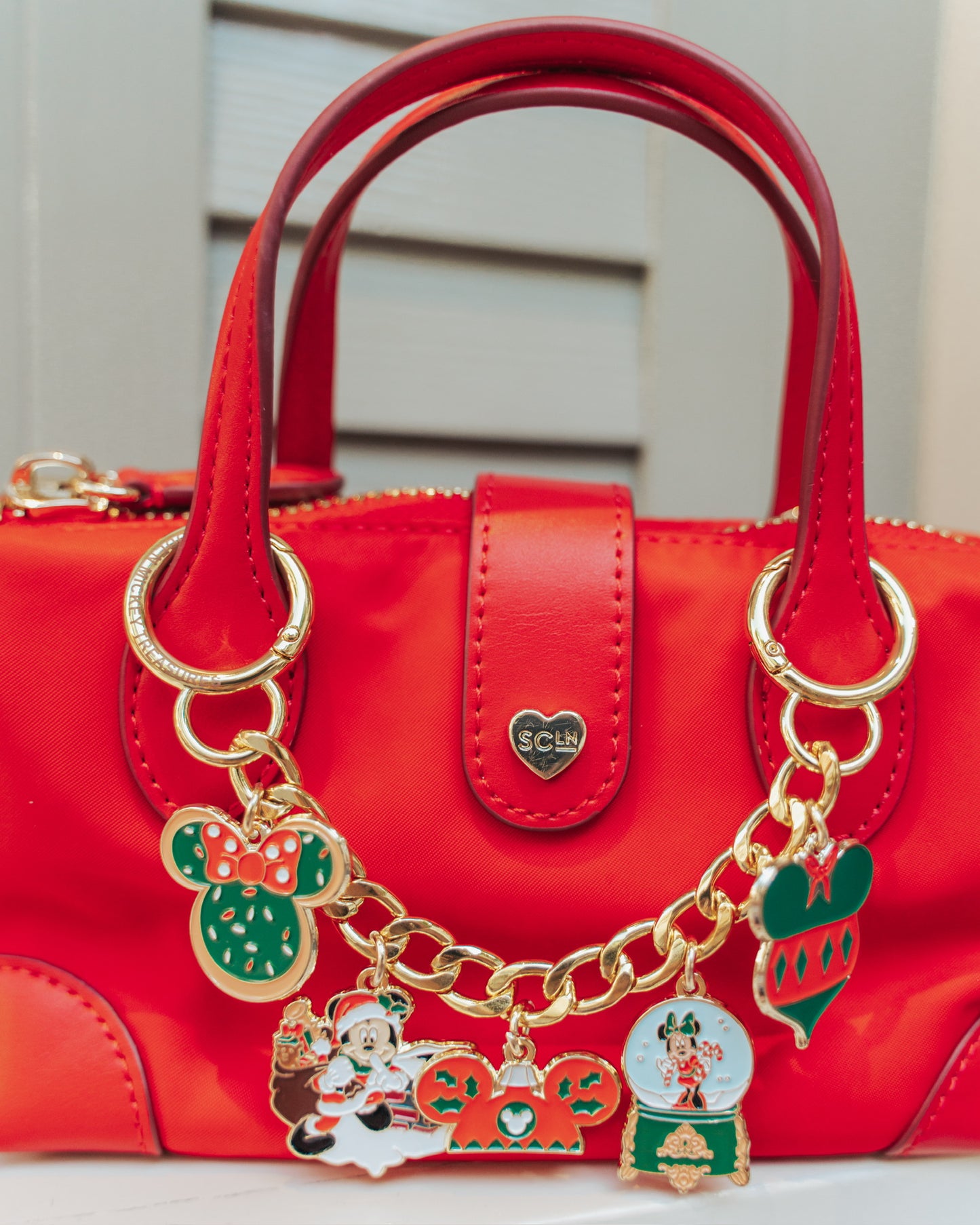 Holly Jolly Mini Chain